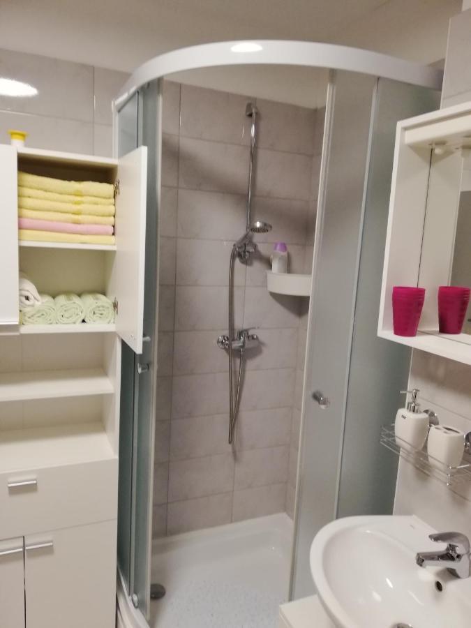 Studio Apartment Lea Cazma Εξωτερικό φωτογραφία
